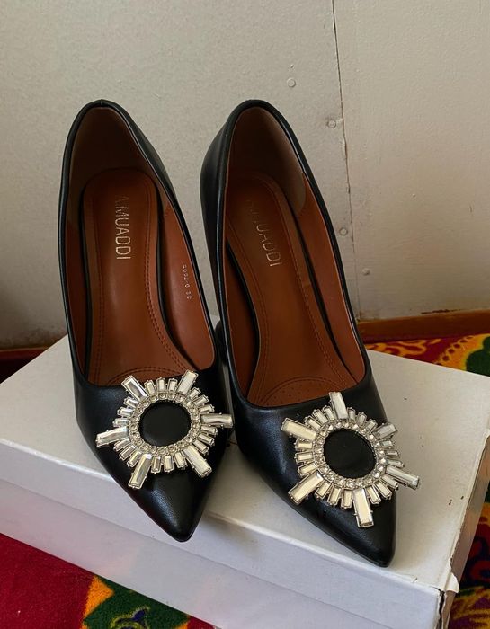 Продаётся одежда и Туфли