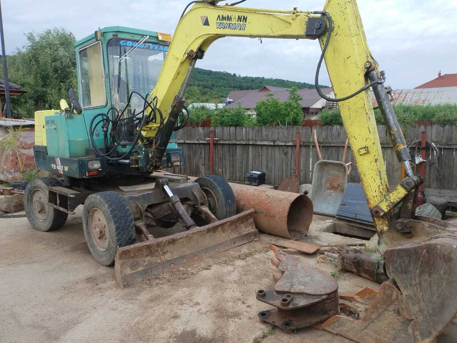 Excavator Yanmar yb401w