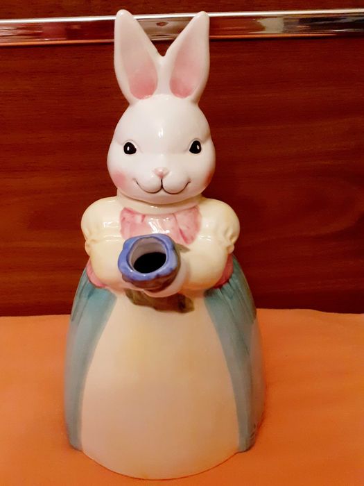 Два чайника "Майка Зайка" и "The Kings Arms"