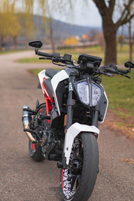 Vand KTM Duke 125 (citiți descrierea)
