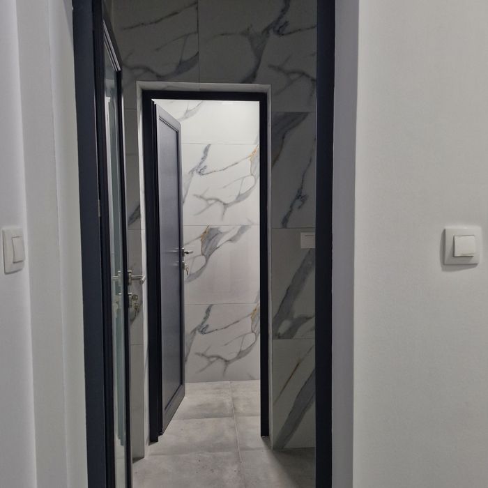 Давам под наем търговско помещение