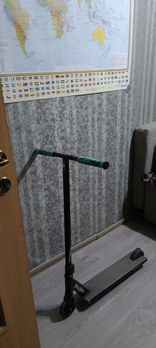 СРОЧНО продам самокат