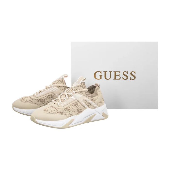 Оригинални дамски обувки Guess 39 номер