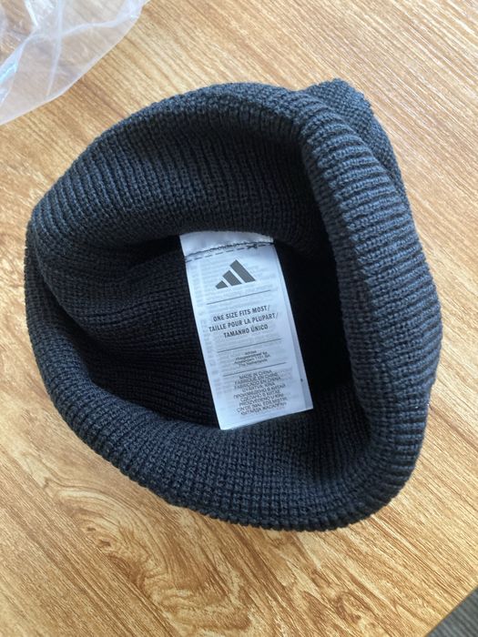 Оригинална Зимна шапка Adidas