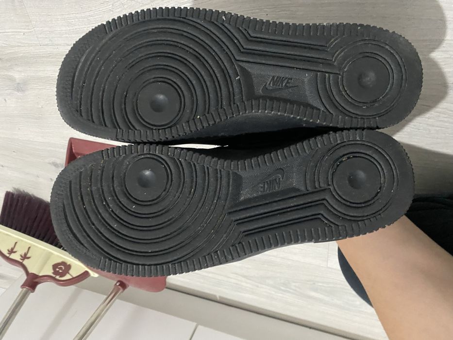 Nike air fors 1 black