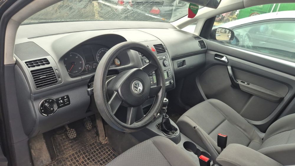 Продавам Volkswagen tauran 1.9 tdi