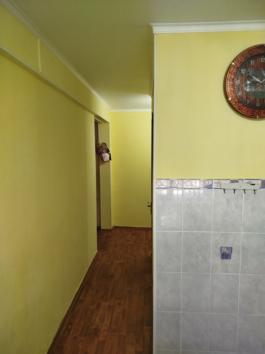 Продаётся двух комнатная квартира