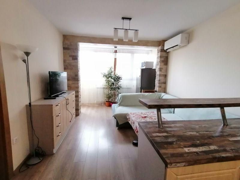 Тристаен за продажба в ж.к Дианабад