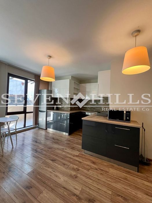 Дава се под наем Тристаен апартамент в Пловдив, Младежки Хълм - 120 кв.м за 700 € - Снимка #2