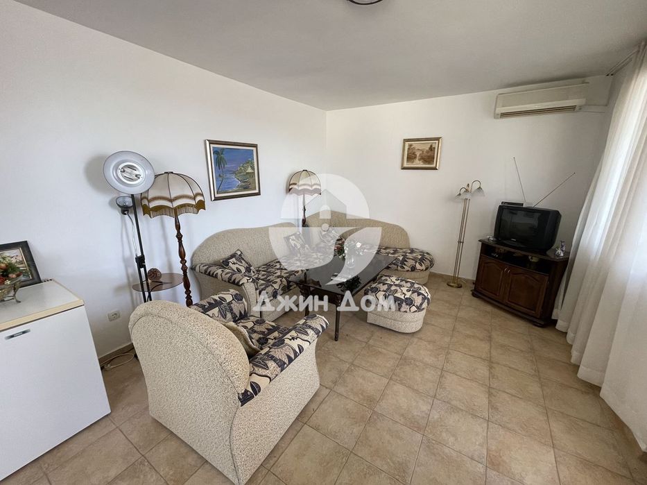 Тристаен апартамент с ГЛЕДКА МОРЕ в к-с Сън Палас, гр. Свети Влас