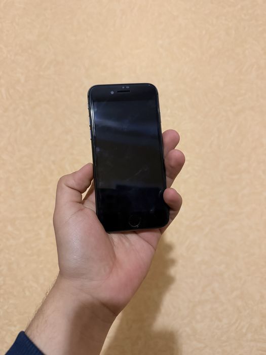 Iphone 8 64Gb. Iphone 11 64 Gb