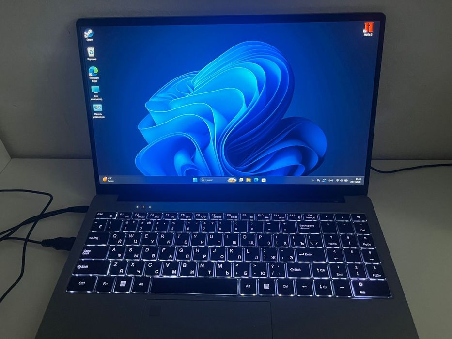 Ноутбук сатылады.