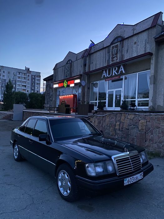 Продам мерс 124 2,2