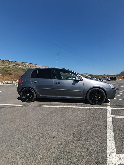 Vând sau schimb golf 5 1,9 tdi