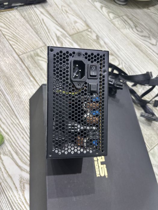 Sursa PC Aerocool Cylon RGB