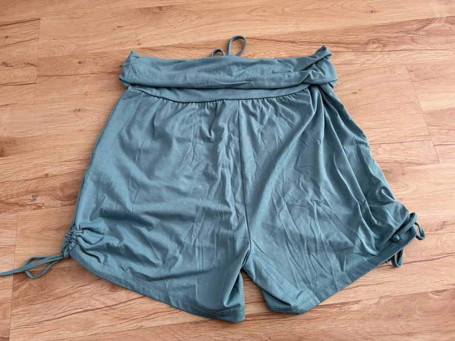 Bonprix pantaloni scurti dama ,40-42
