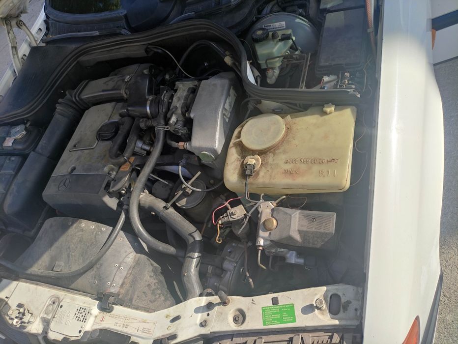 Мерцедес Бенц модел с180