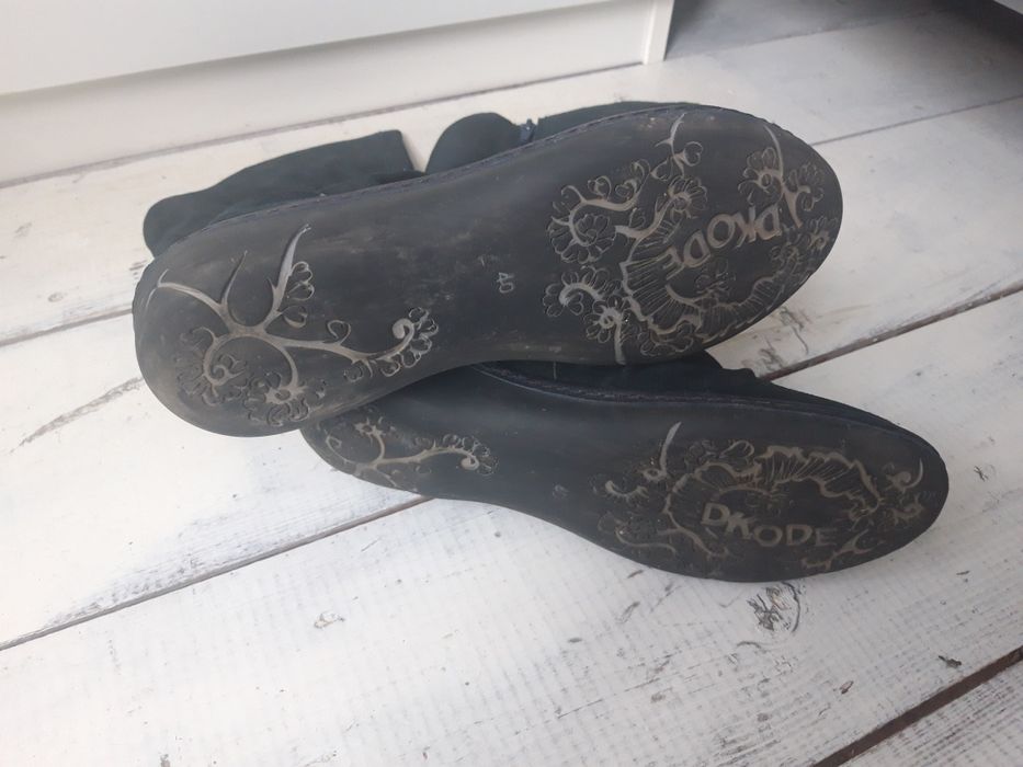 Cizme din piele întoarsă