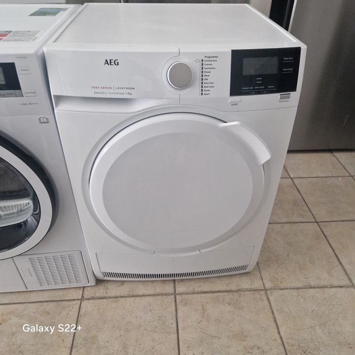 Кондензна сушилня с термопомпа 8кг.А+++ AEG