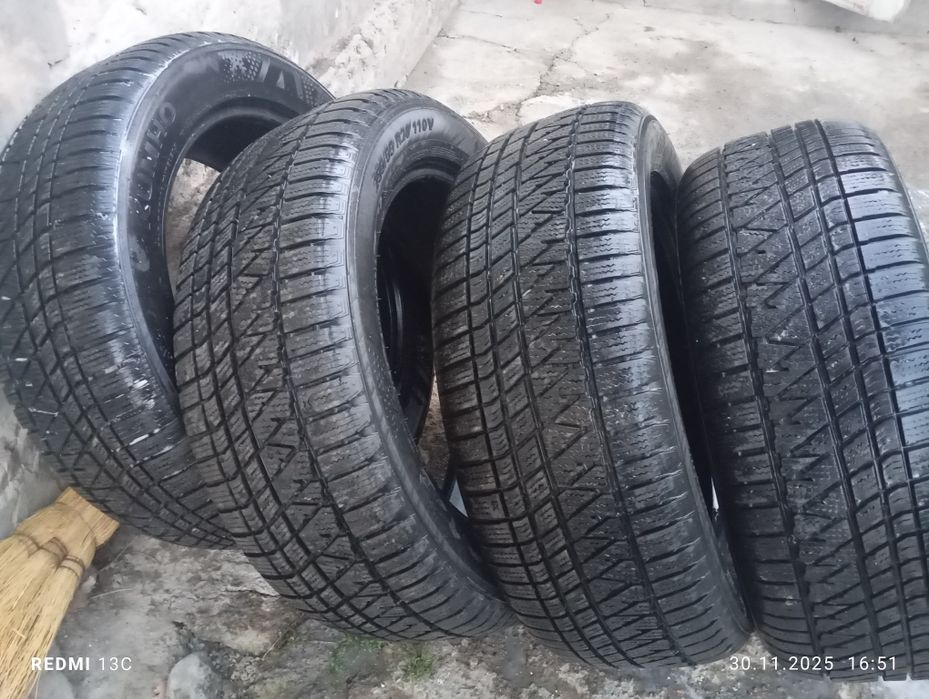 Продаётся комплект зимние шины