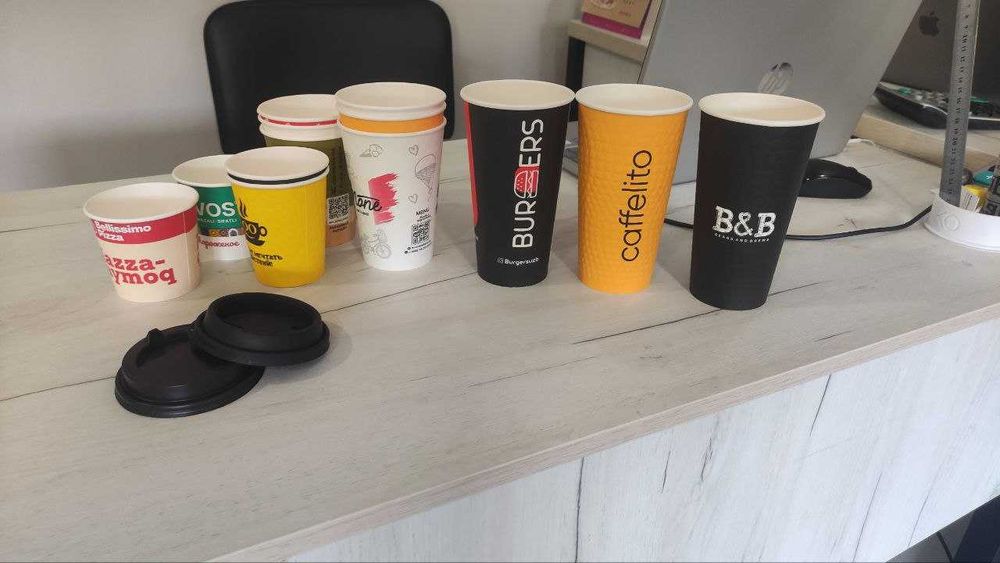 Стаканы , одноразовые бумажные