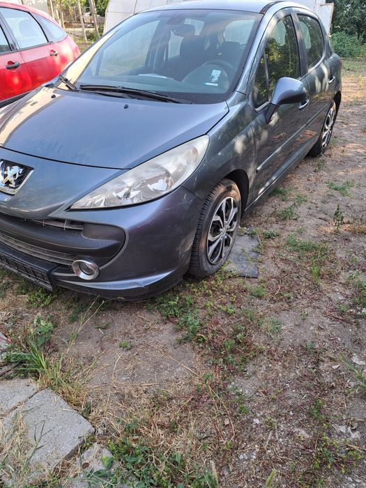 Peugeot 207 1.6i