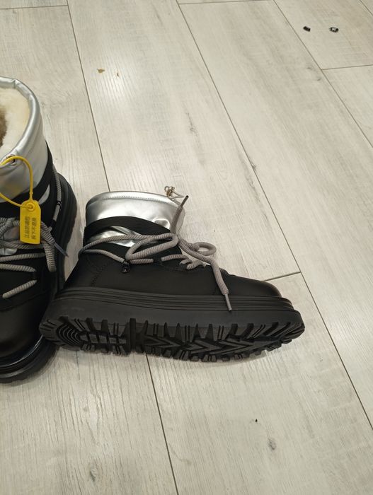 Зимние стильные ботинки