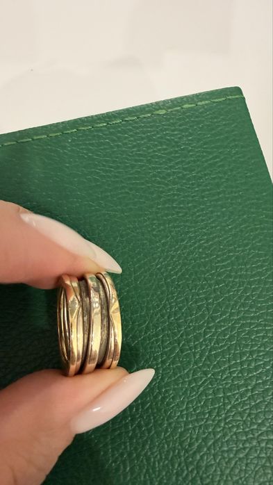 Золотое кольцо Bulgari
