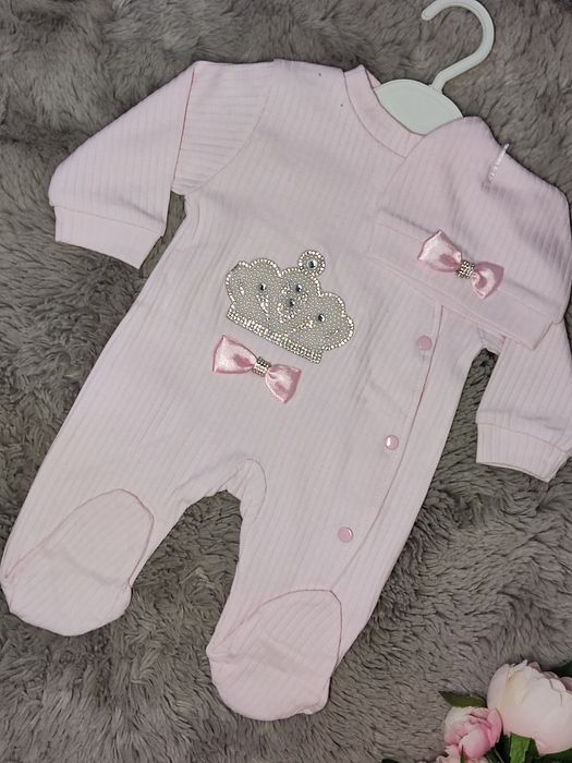 Одежда для новорожденных