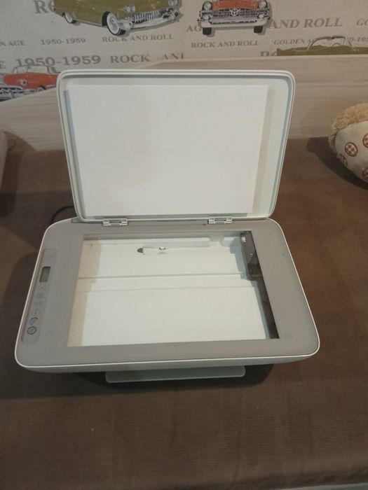 Принтер печат цветен