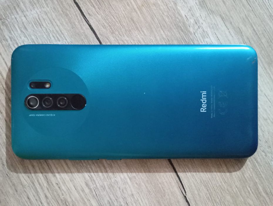 Продам Редми 9 на запчасти