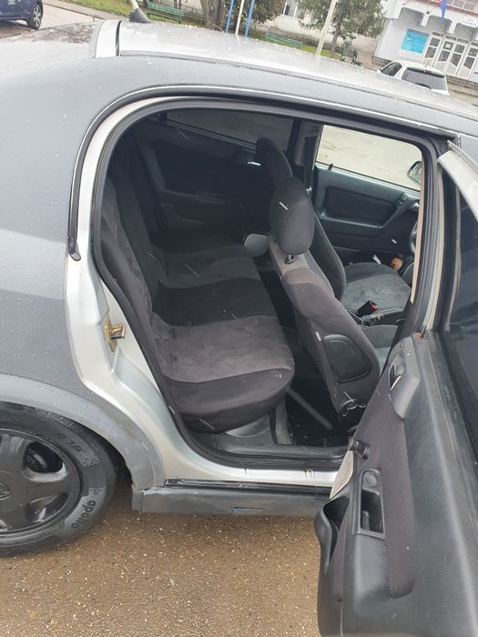 Vând sau schimb Opel astra g