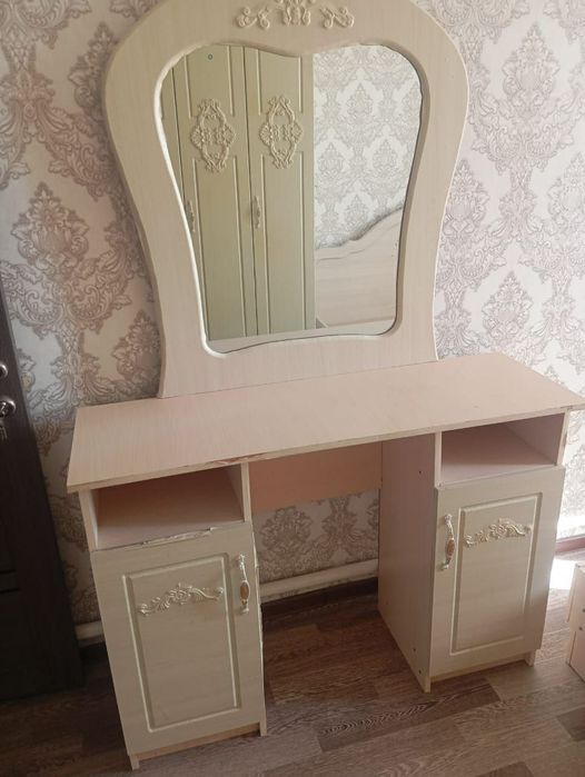 Шифонер тремо Билан Сотилади б.у