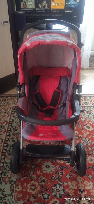 Срочно продам коляску