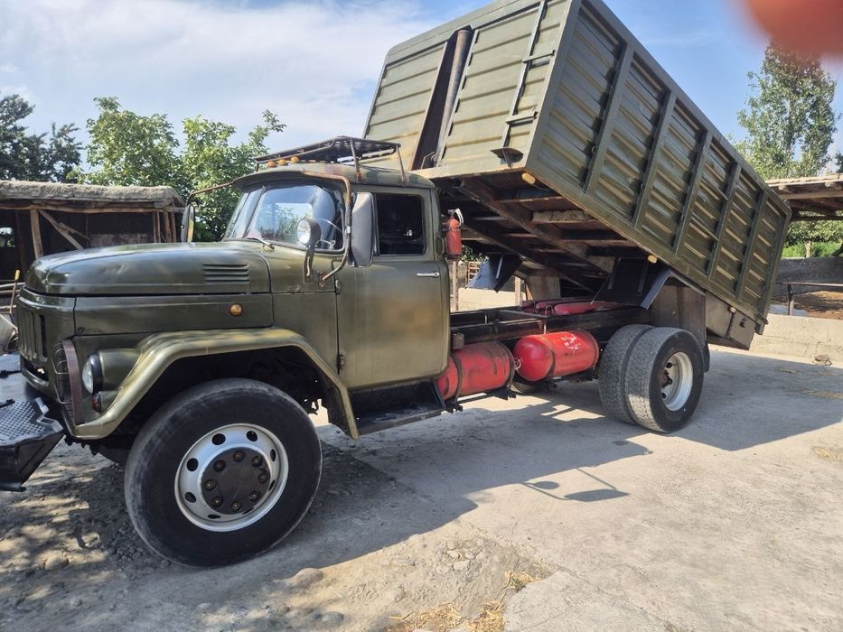 Zil 131 sotiladi