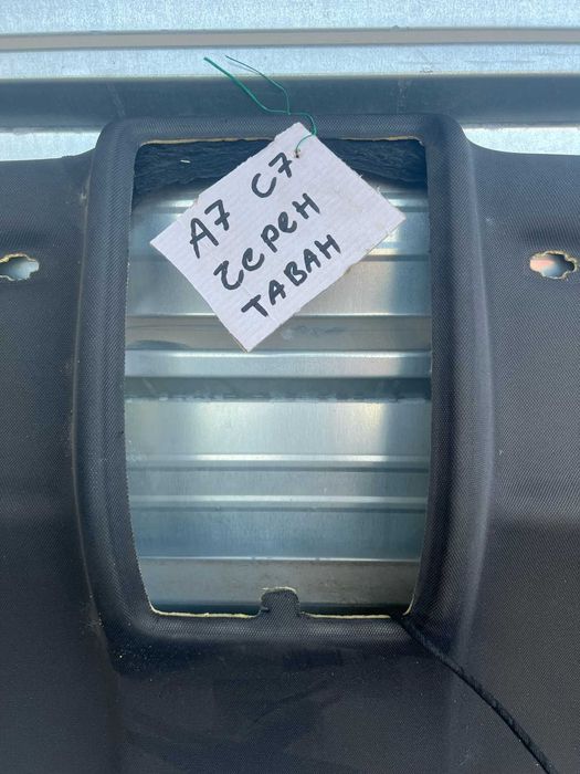 Черен S-line мек таван Audi A7 4g Седан комплект колонки сенници