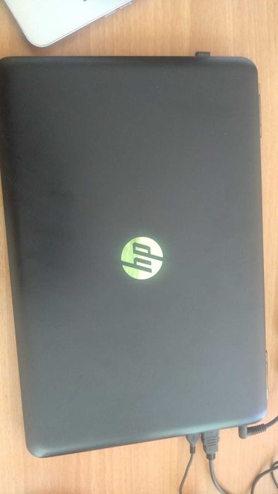 HP Pavilion Gaming 15-bc410nq – i5-8300H / GTX 1050 Ti / 16GB RAM / Dual SSD 1TB