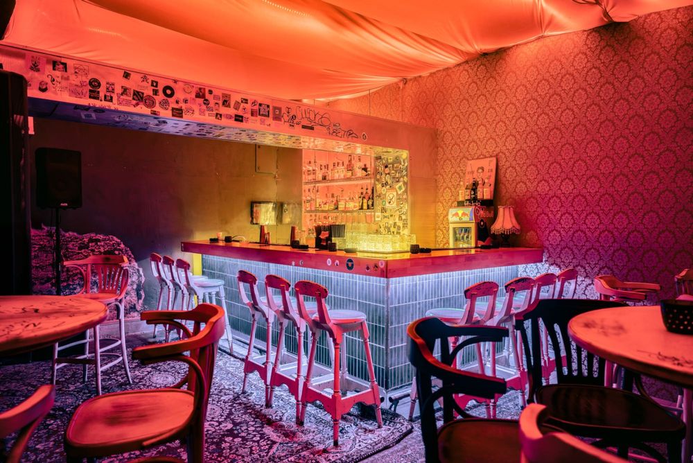 Дава се под наем Зала за събития в София, Зона Б-18 -  кв.м за 765 € - Снимка #2