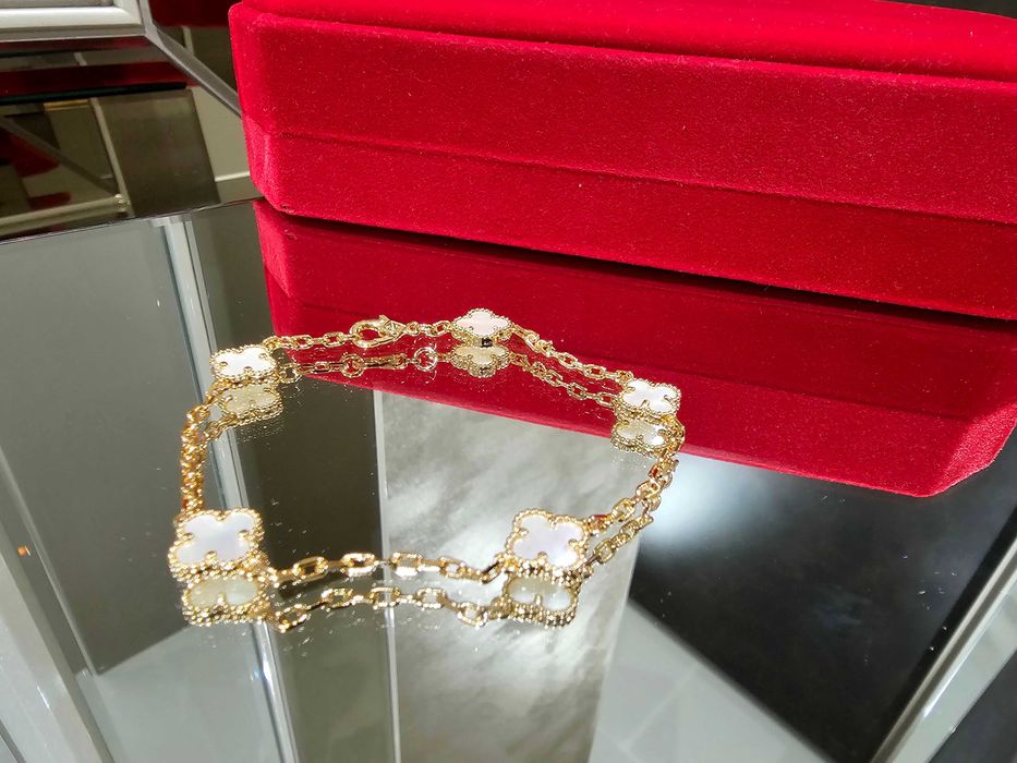 Van Cleef & Arpels VCA Rose Gold Mother 5 Sweet Alhambra Дамска Гривна