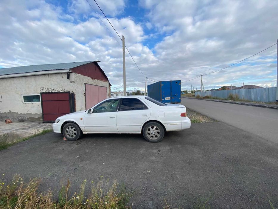 Toyota Camry 25 2000г
