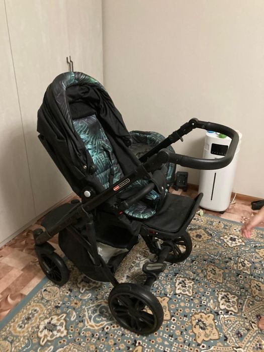 Продам коляску 2 в 1