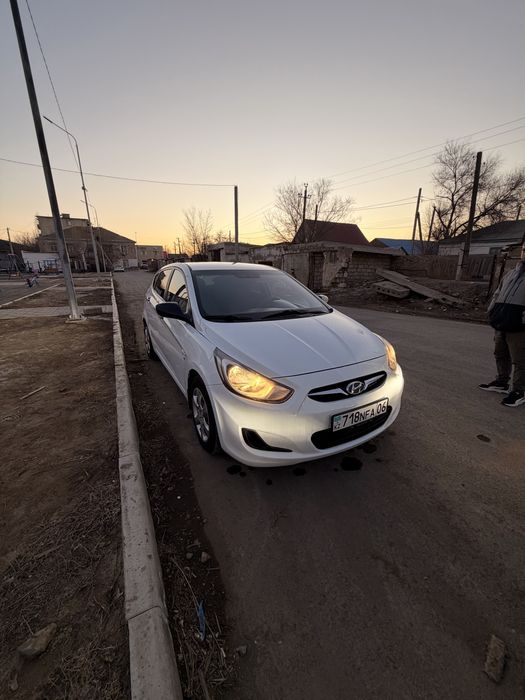 Продам машину Hyundai accent