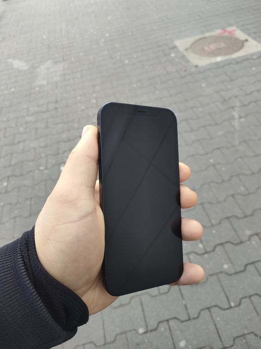Vând iPhone 12  fară defect