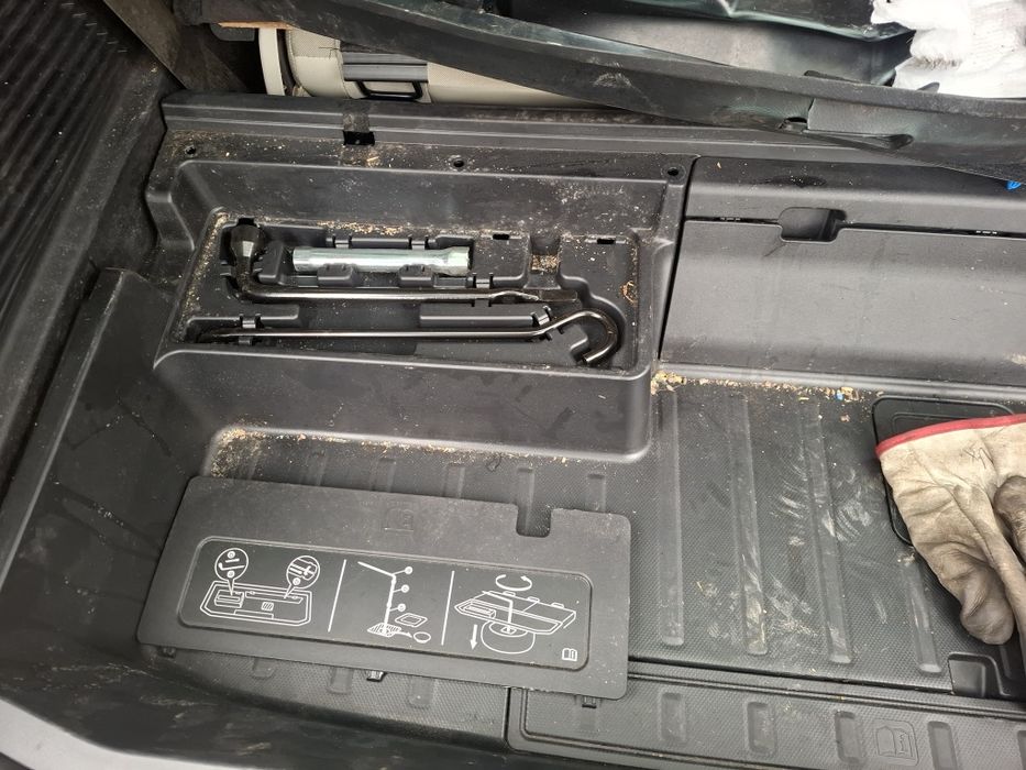 Продавам на части Субару Асцент 2023г