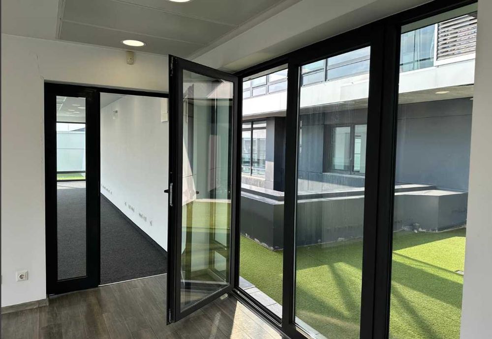 Дава се под наем Офис в Варна, Център - 500 кв.м за 7500 € - Снимка #4