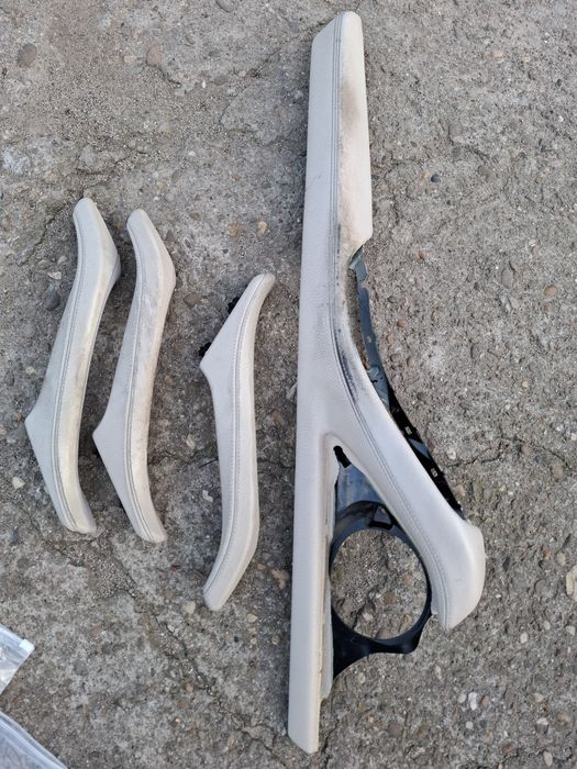 Vând cotiera si mânere uși bmw f10