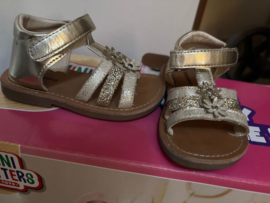 Бебешки сандали Graceland
