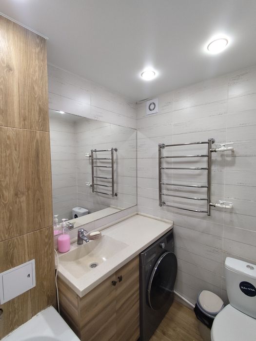 Продам 4х ком квартиру в центре города.