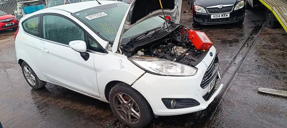 Dezmembrari / Dezmembrez Ford Fiesta 6 facelift 1.0 Ecoboost M1JE cutie viteze manuala cod culoare Frozen White