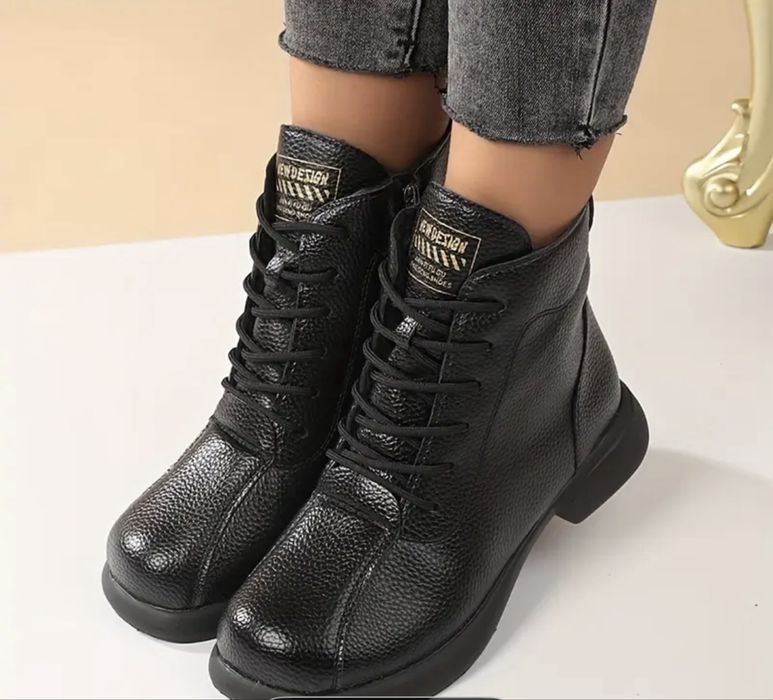 Ботинки демисезонные новые